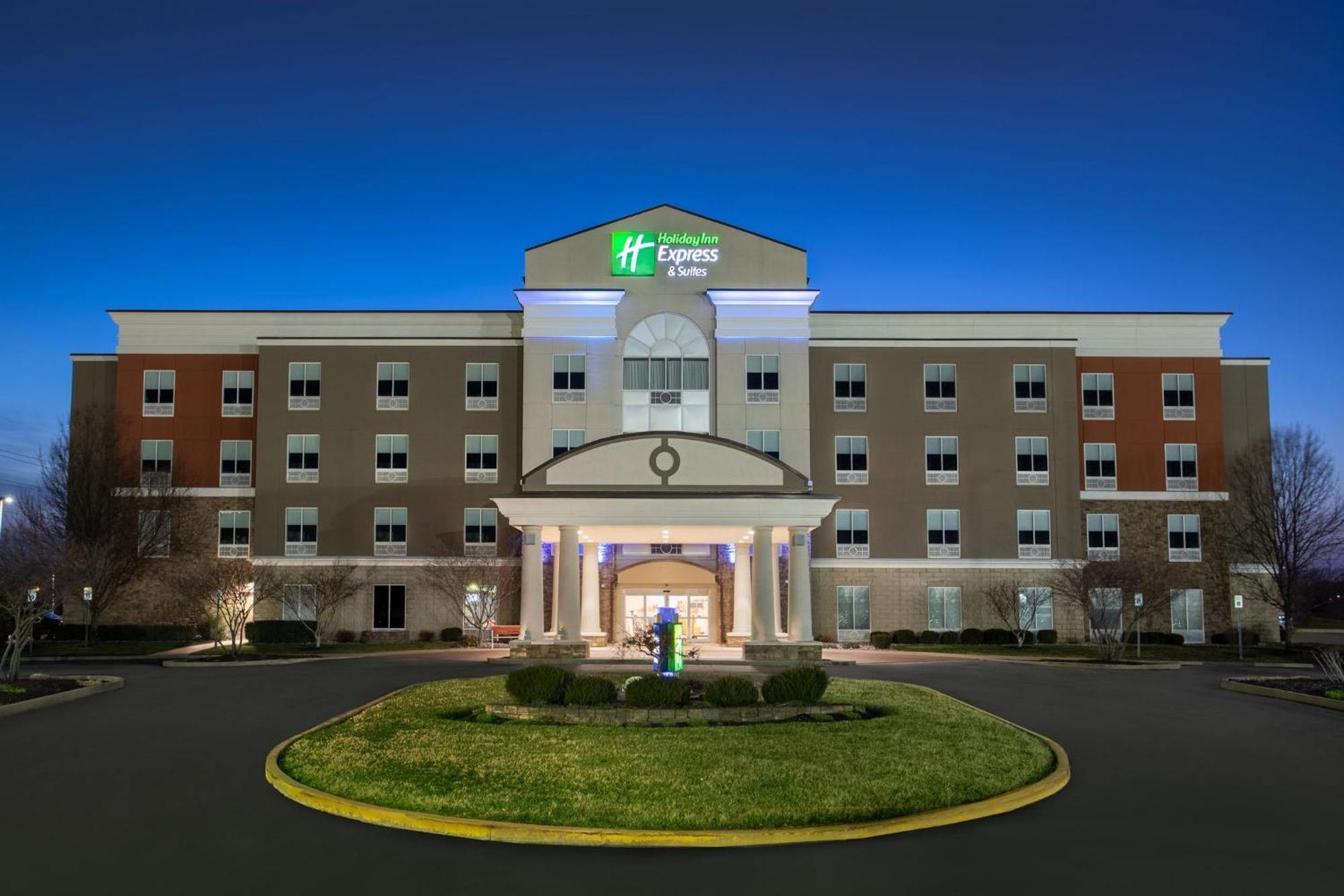 Holiday Inn Express Hotel & Suites Terre Haute By Ihg Bagian luar foto