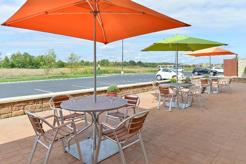 Holiday Inn Express Hotel & Suites Terre Haute By Ihg Bagian luar foto